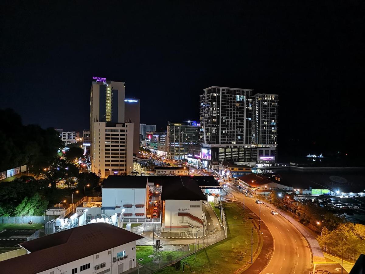 Jesselton Quay With City View Near Suria Sabah Mall & Jesselton Point Kota Kinabalu Exterior photo